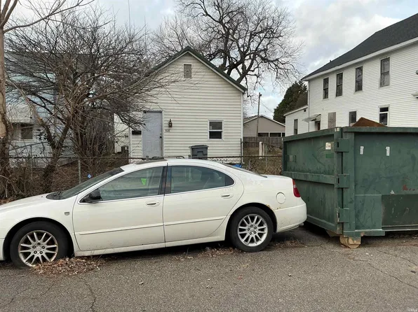 808 N 4th Ave, Evansville, IN 47710