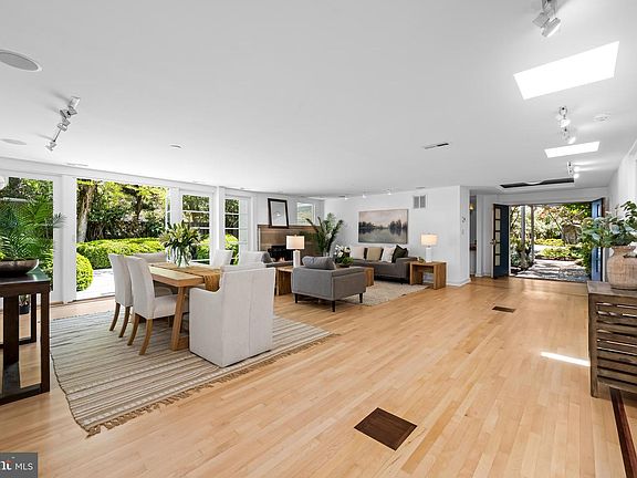 5th image of 6 Meadow Rd