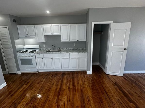 42 Lyon St APT 3L