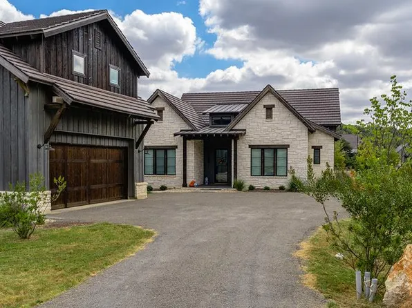 71 N Putting Park Dr, Fredericksburg, TX 78624