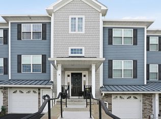 8 Muscoot River Rd, Yorktown Heights, NY 10598