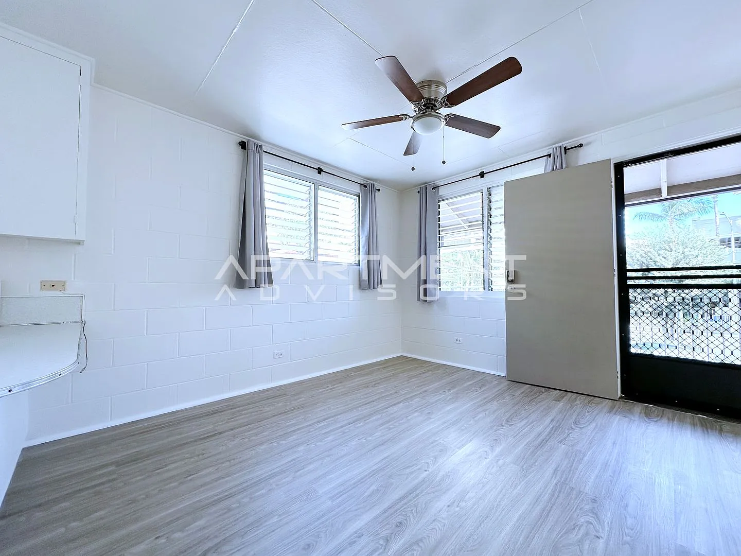 1313 Rycroft Street — Photo 4