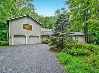 102 Blue Spruce Cres, Tobyhanna, PA 18466