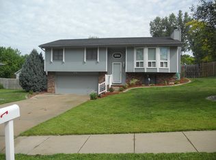 21514 Arabian Rd, Elkhorn, NE 68022
