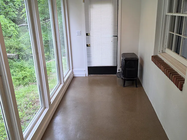 148 Liberty Corner Rd — Photo 3