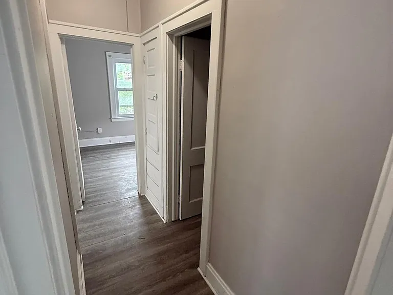 11917 Parkhill Ave #2 — Photo 4