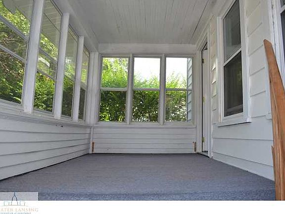 2nd image of 326 N Magnolia Ave