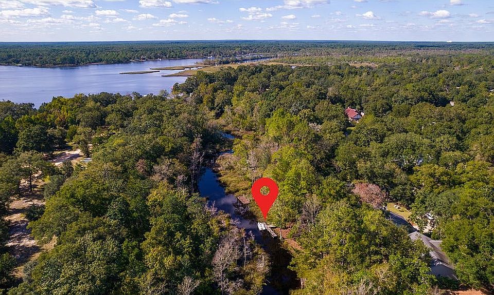 1st image of 135 Waterview Cove Dr