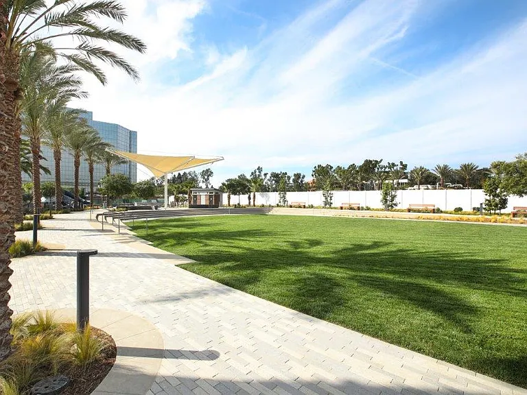 Nature Pause - Community Park