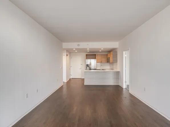 2030 Hudson Street image 169 of 284