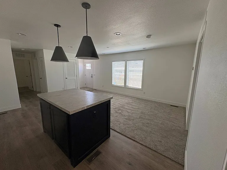 1700 State St #26 — Photo 6
