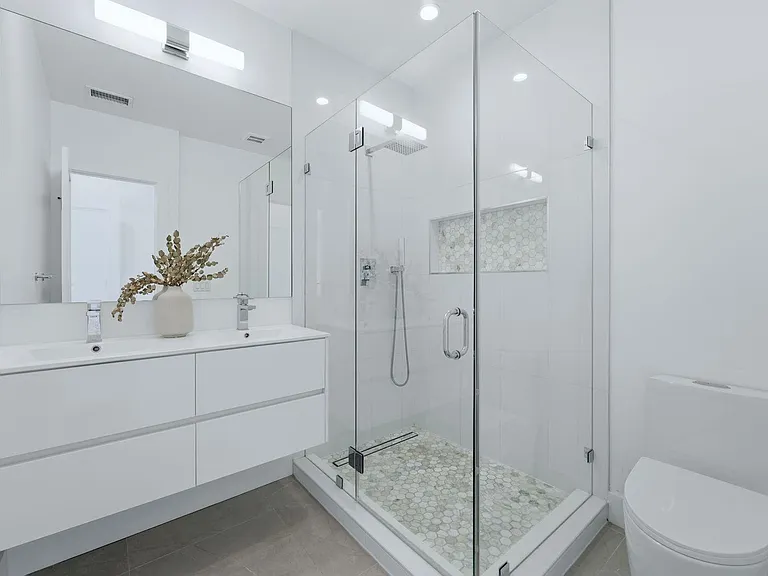 2602 Palisade Ave #1 — Photo 14