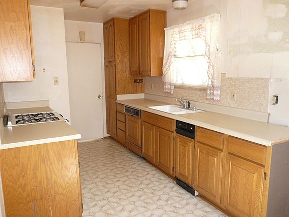 4th image of 16869 Wing Ln