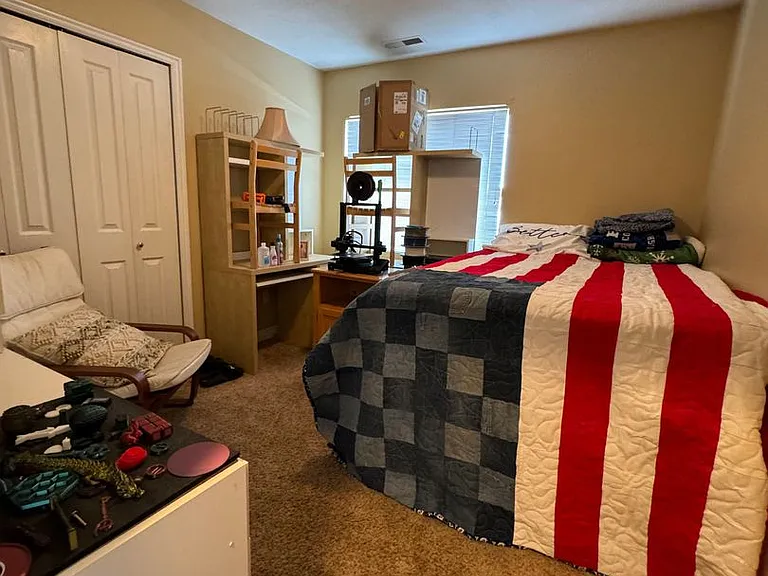 1541 N Riverside Ave #21 — Photo 5