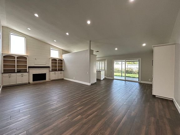 4th image of 13342 Daffodil Ln