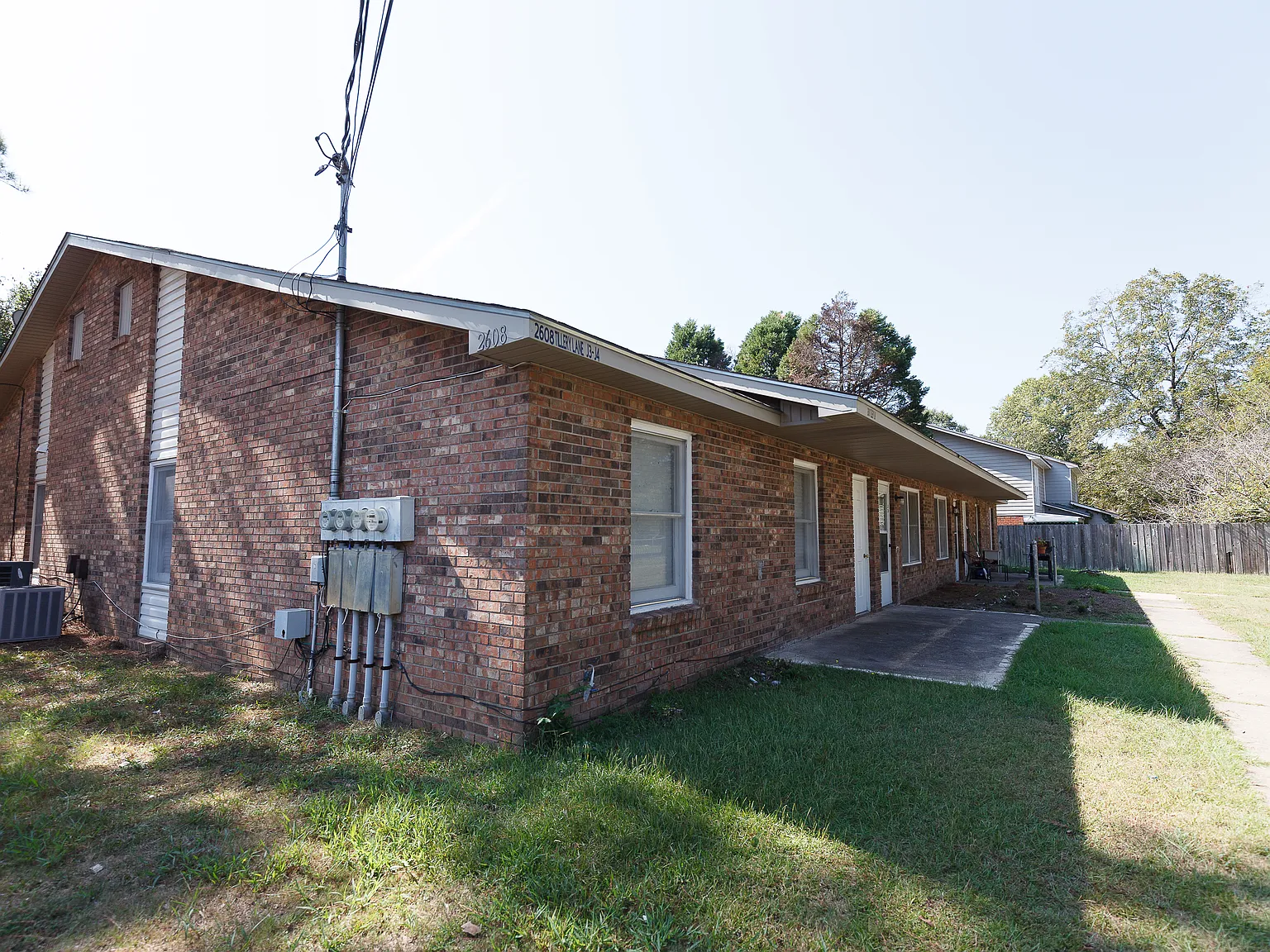 3 bed, $1,350 — Photo 2