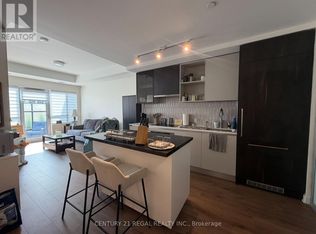 395 Dundas St W #101, Oakville, ON L6M 4L9