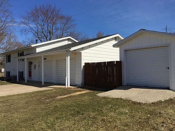 3rd image of 1939 Smyers Dr