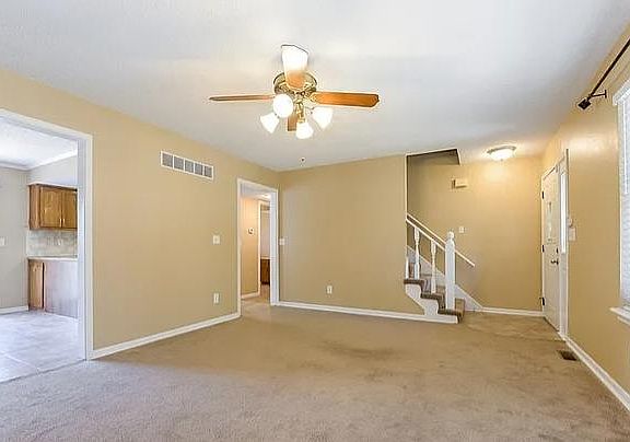 3rd image of 5708 N Harden Ave