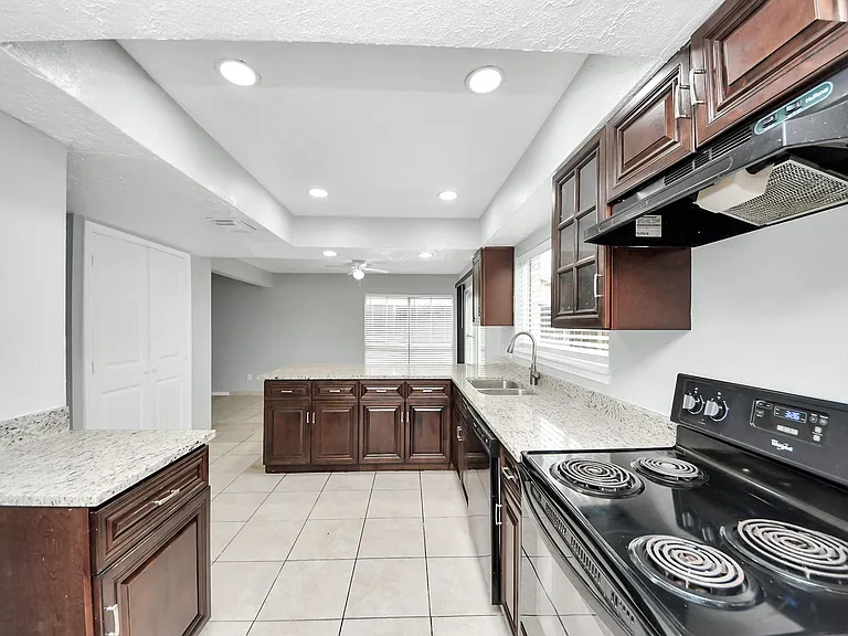 16618 Lonesome Quail Dr — Photo 17