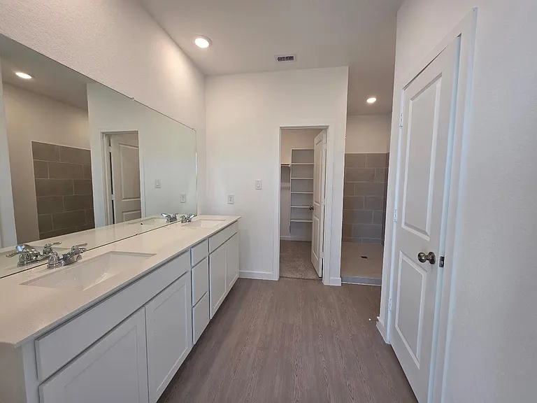 1743 Magnolia Jade Ct — Photo 5
