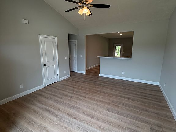 5th image of 239 Riesling Dr #239