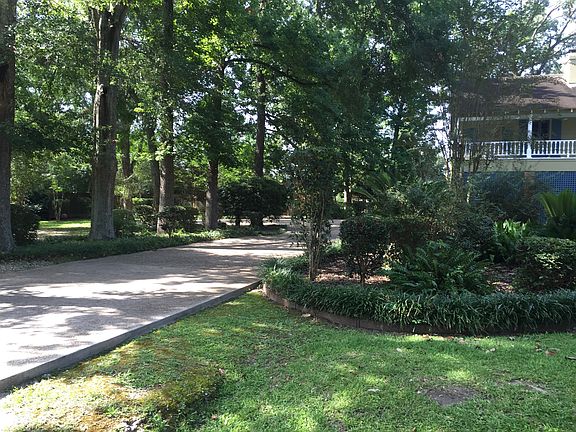 2nd image of 1128 Katherine Dr