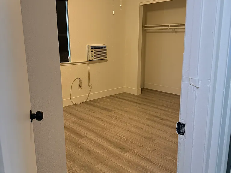 7129 Kelly Dr — Photo 7