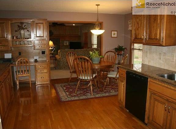 5th image of 15611 Outlook St