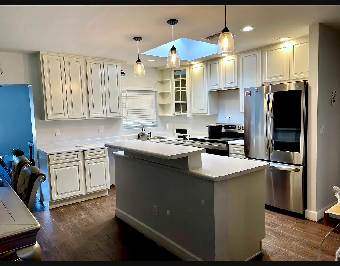 4 bed, 2400 sqft, $2,450 — Photo 1