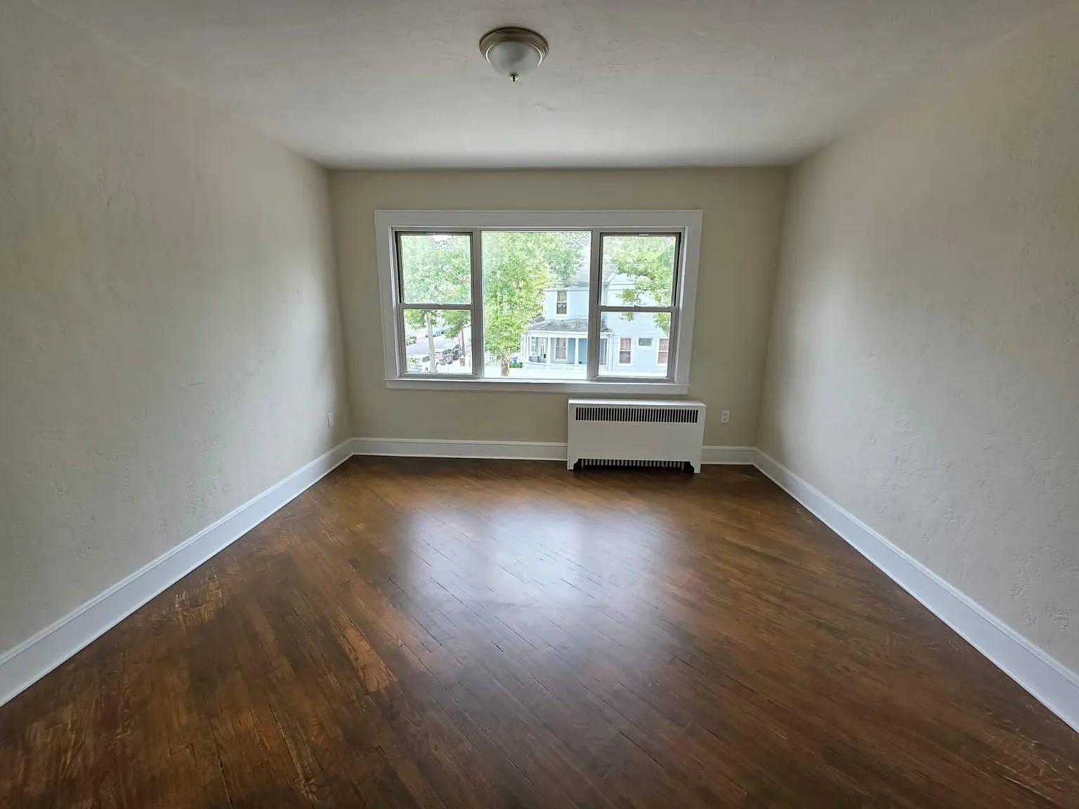 3 bed, $2,900 — Photo 4