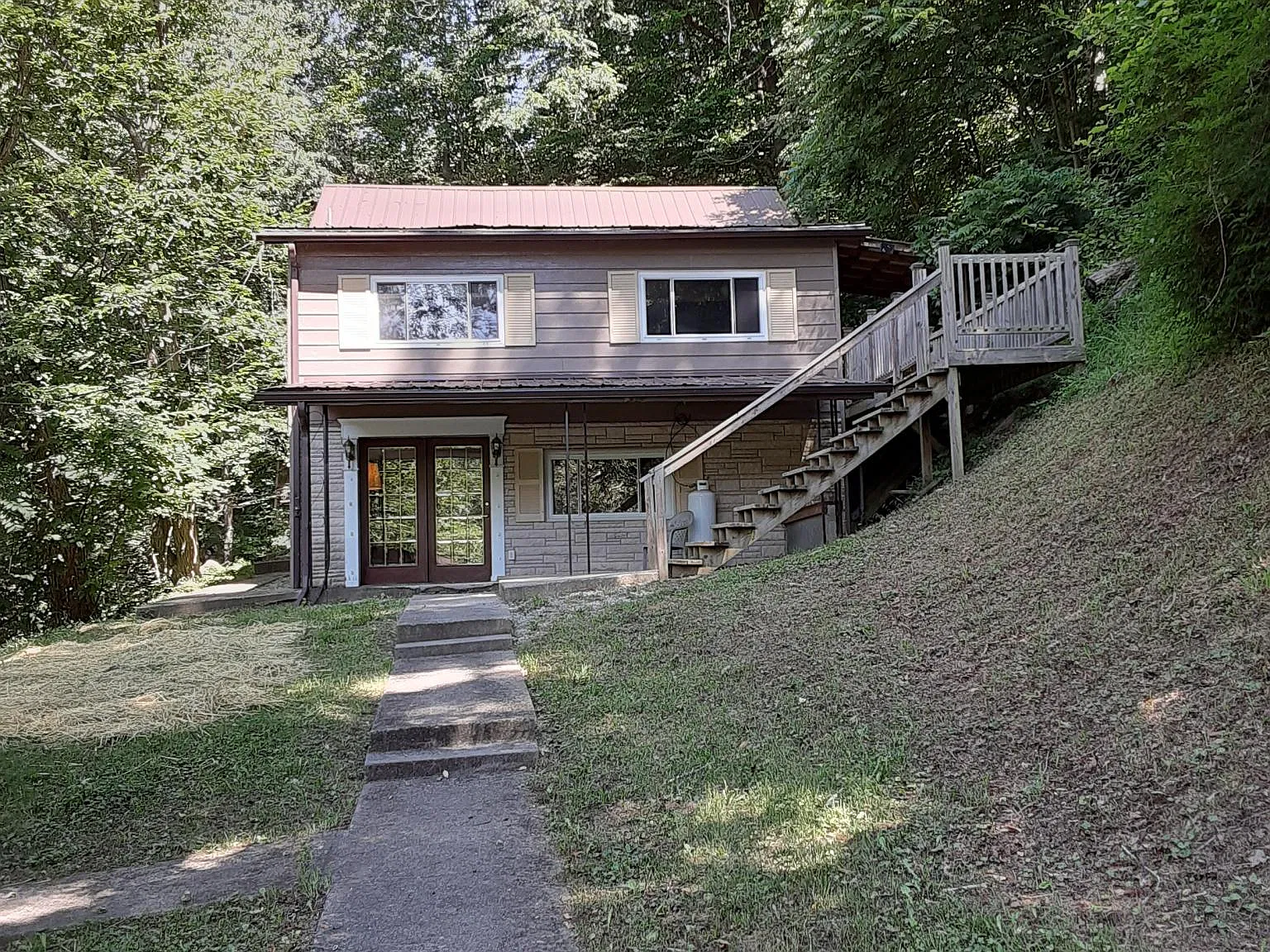 Memory Ln, Whitesburg — Photo 1
