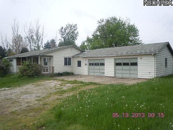 2nd image of 3161 Parks Ave