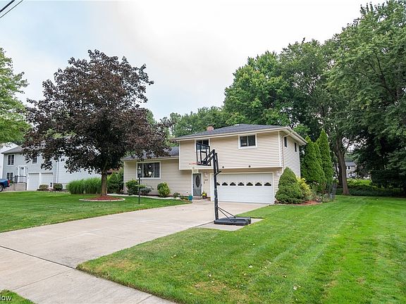 3rd image of 10209 Belmeadow Dr