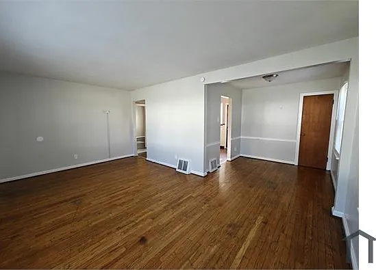 2446 Wieck Dr — Photo 3