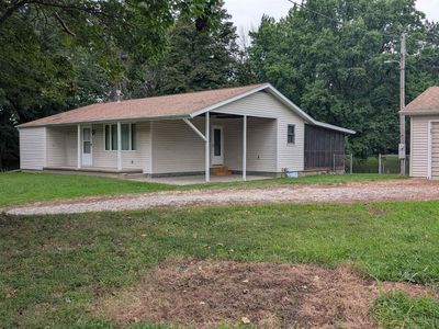 4487 Davis Rd, Pawnee, IL, 62558