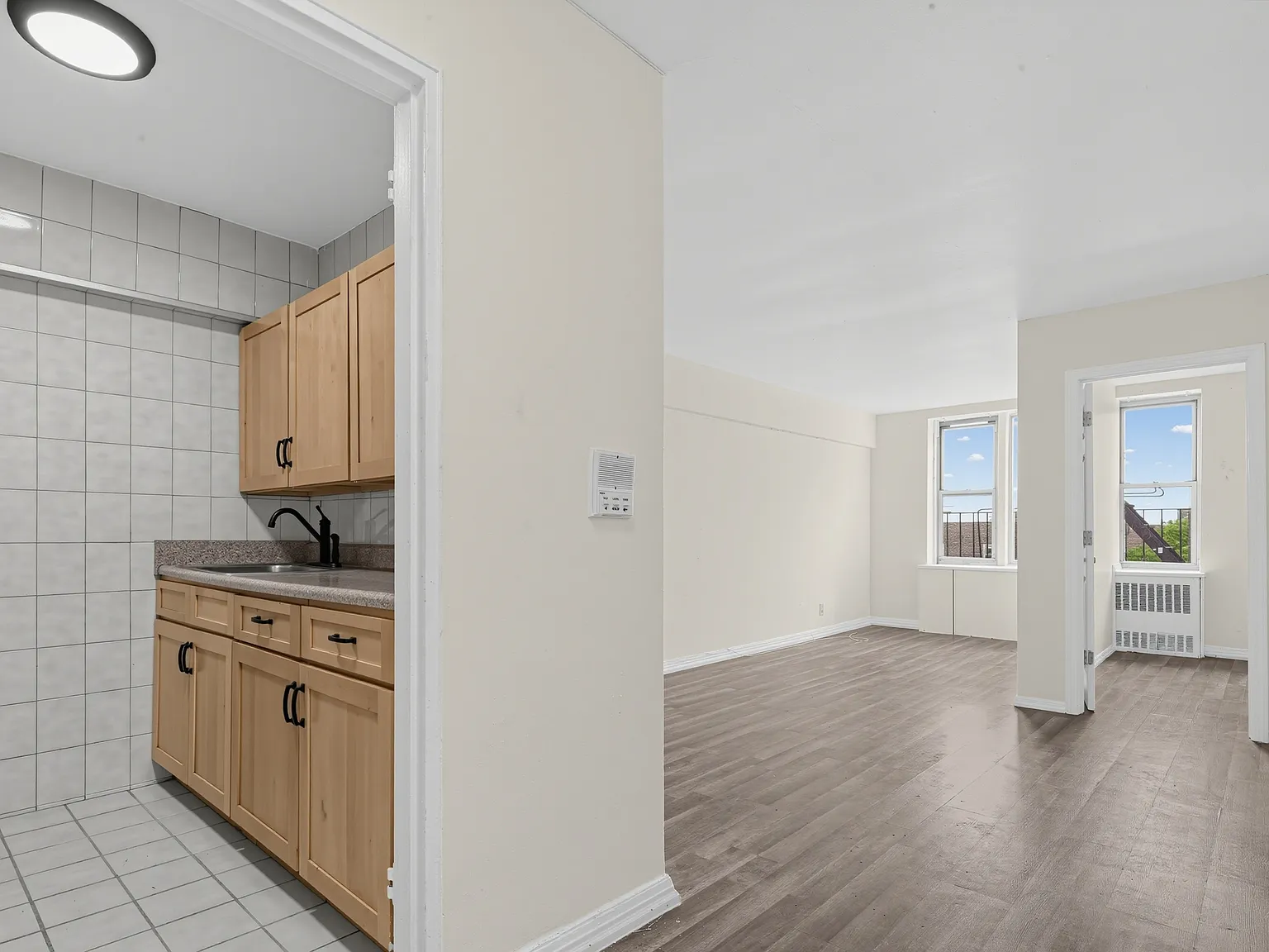 Studio, 494 sqft, $2,400 — Photo 4