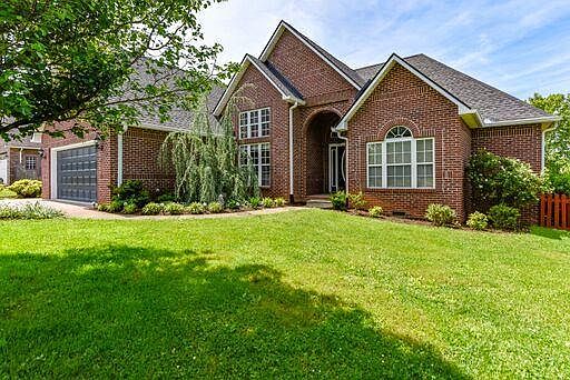 3rd image of 2121 Spalding Dr