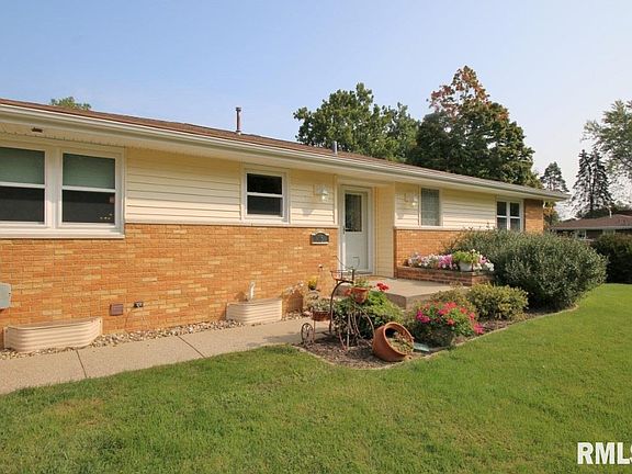 3rd image of 35 Lynnwood Ct