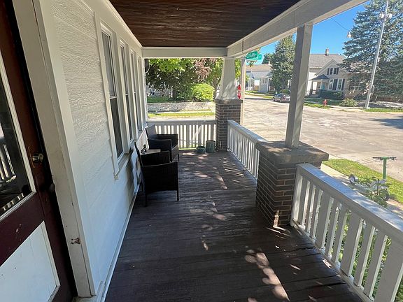 2nd image of 2549 S Logan Ave #1