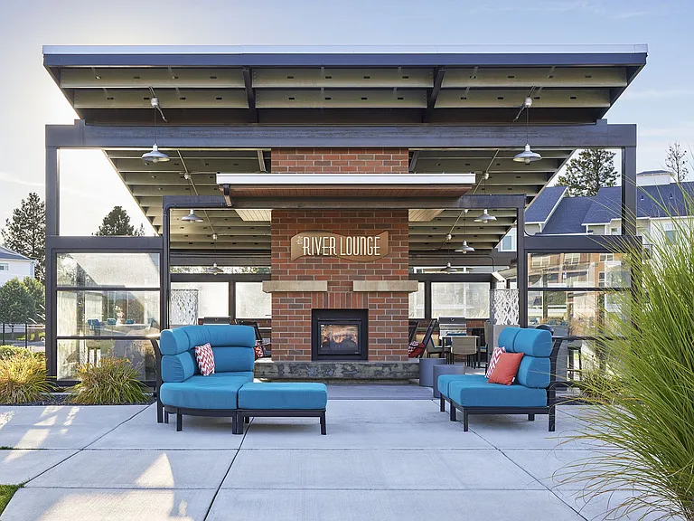 Outdoor Lounge and Fireplace