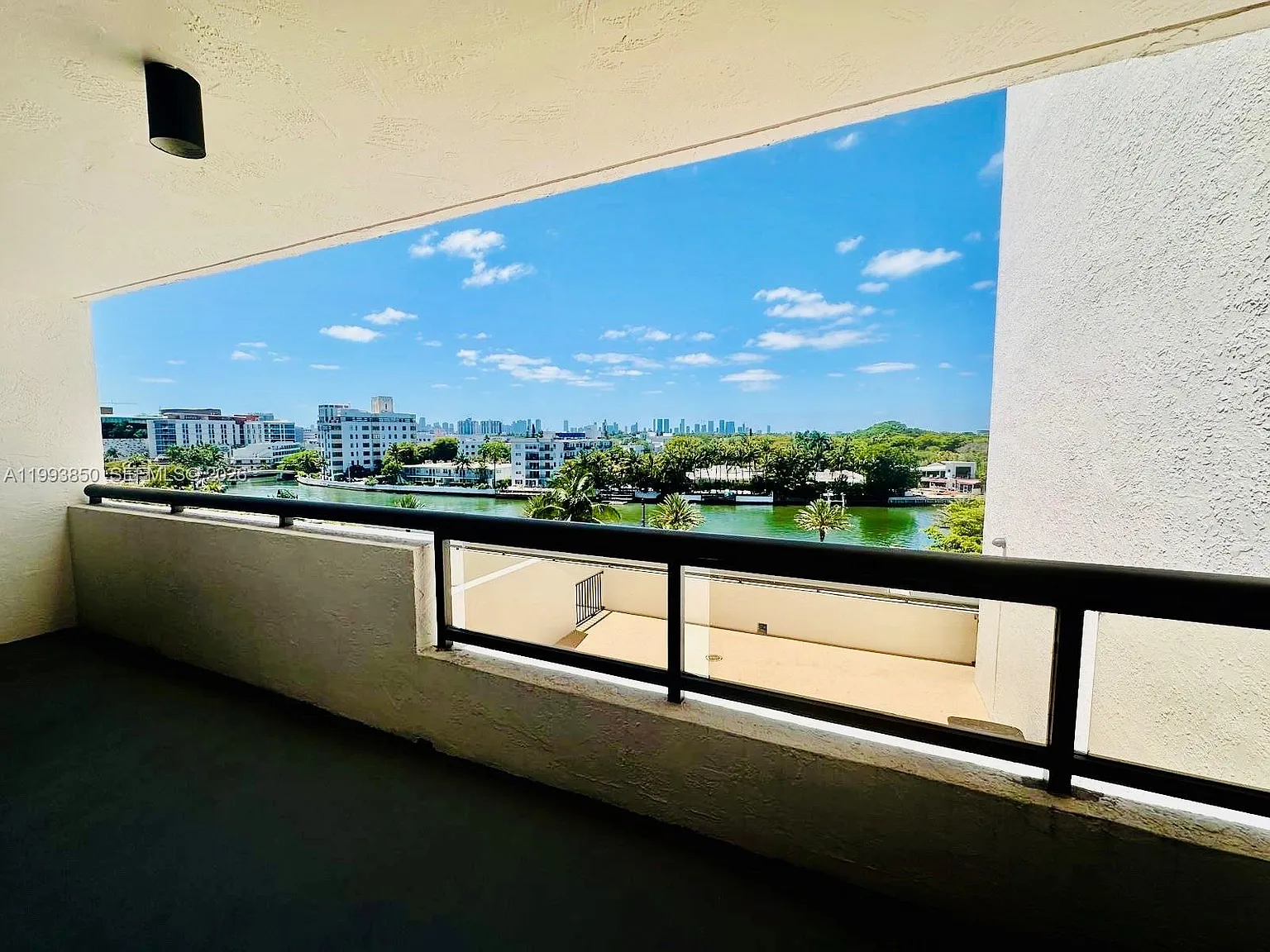 Club Atlantis Condo — Photo 2