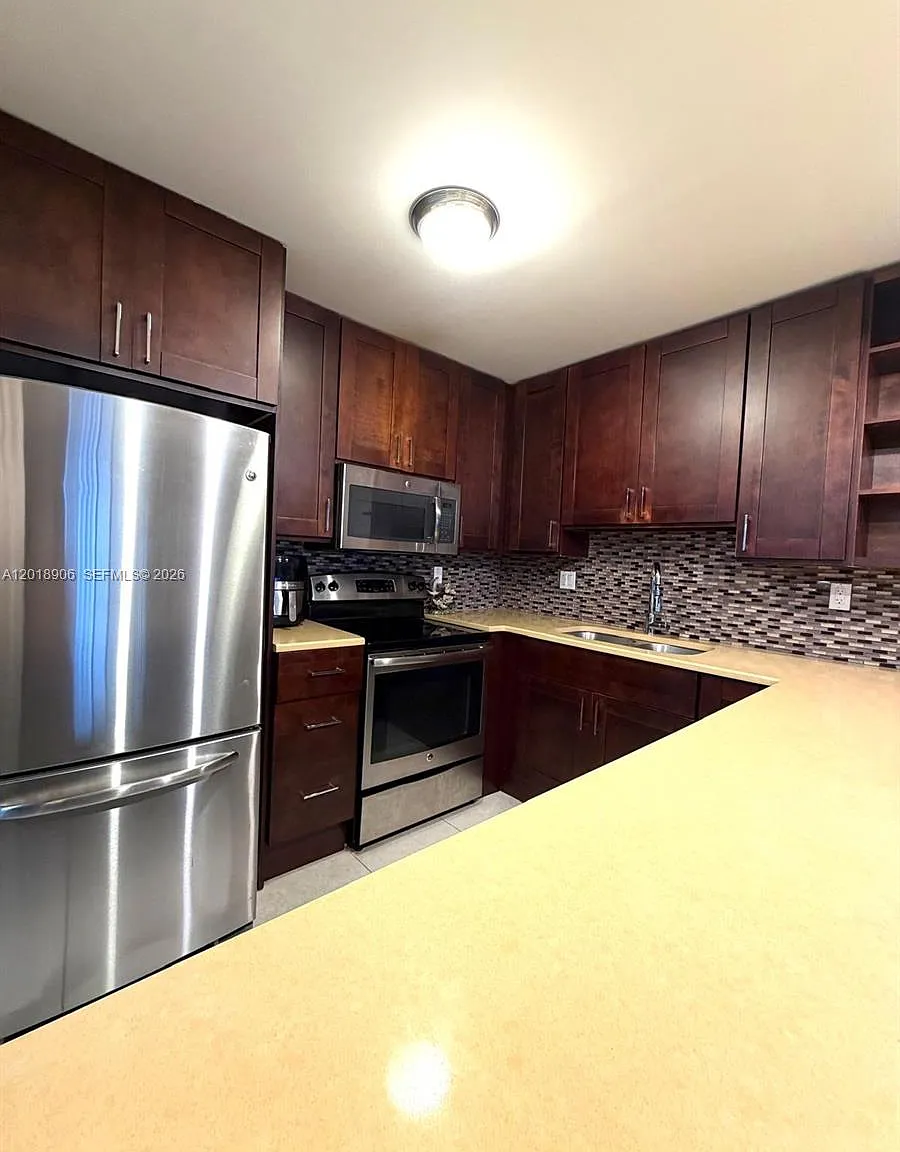 Olympus Condo Phase — Photo 2