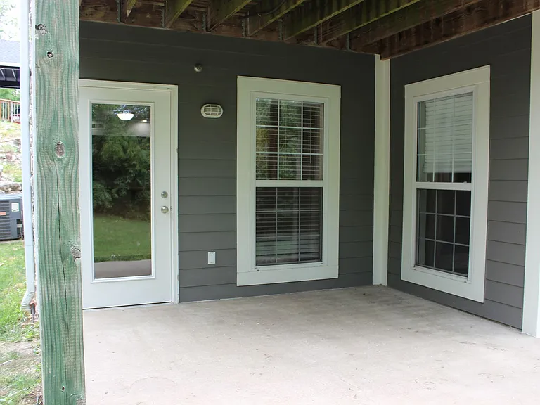 1312-1314 White Oak Ln — Photo 5