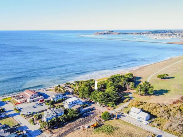 121 Magellan Ave, Half Moon Bay, CA 94019
