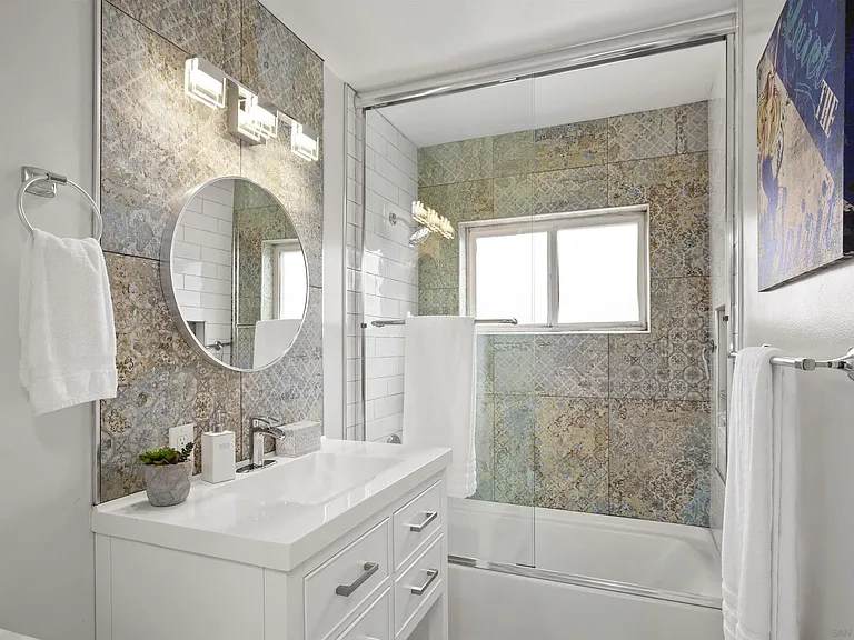 4725 Greene St — Photo 10