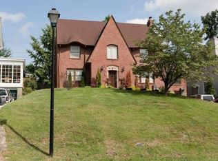 2225 Valley Vista Rd, Louisville, KY 40205