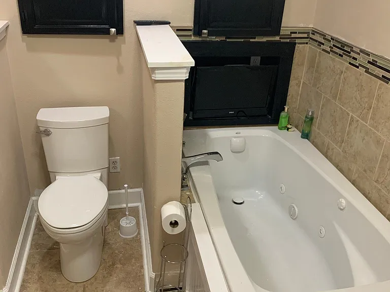 921 Scenic Oak Ln — Photo 16