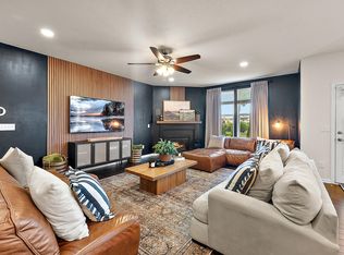 704 Groveland Cir, Ann Arbor, MI 48108