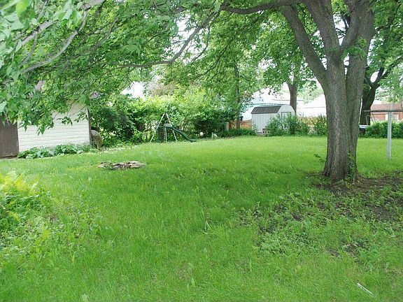 3rd image of 1134 South St